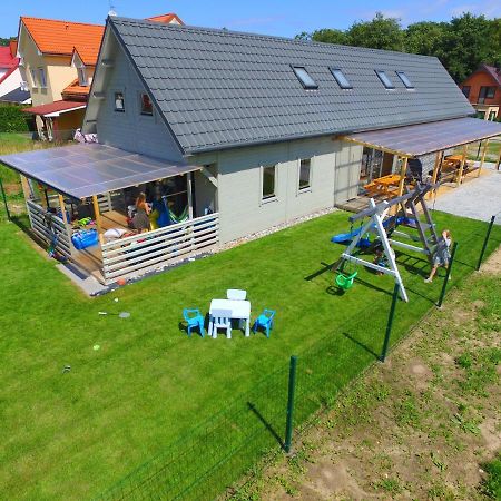 Kapitanskie Domki Trzęsacz Exteriör bild