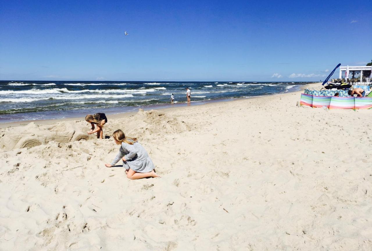 Kapitanskie Domki Trzęsacz Exteriör bild