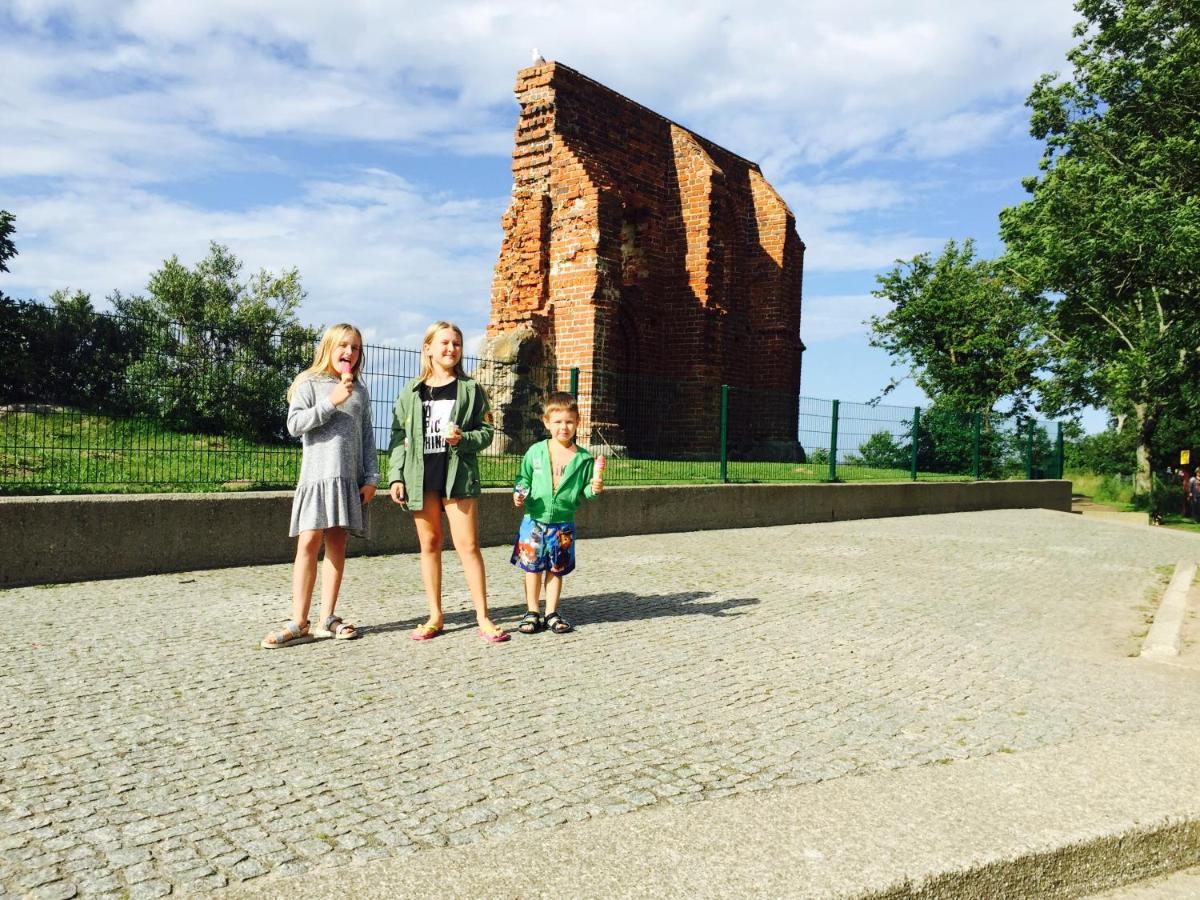 Kapitanskie Domki Trzęsacz Exteriör bild