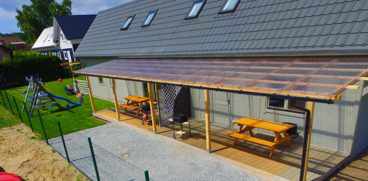 Kapitanskie Domki Trzęsacz Exteriör bild