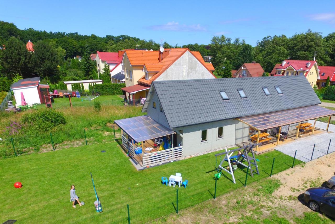 Kapitanskie Domki Trzęsacz Exteriör bild
