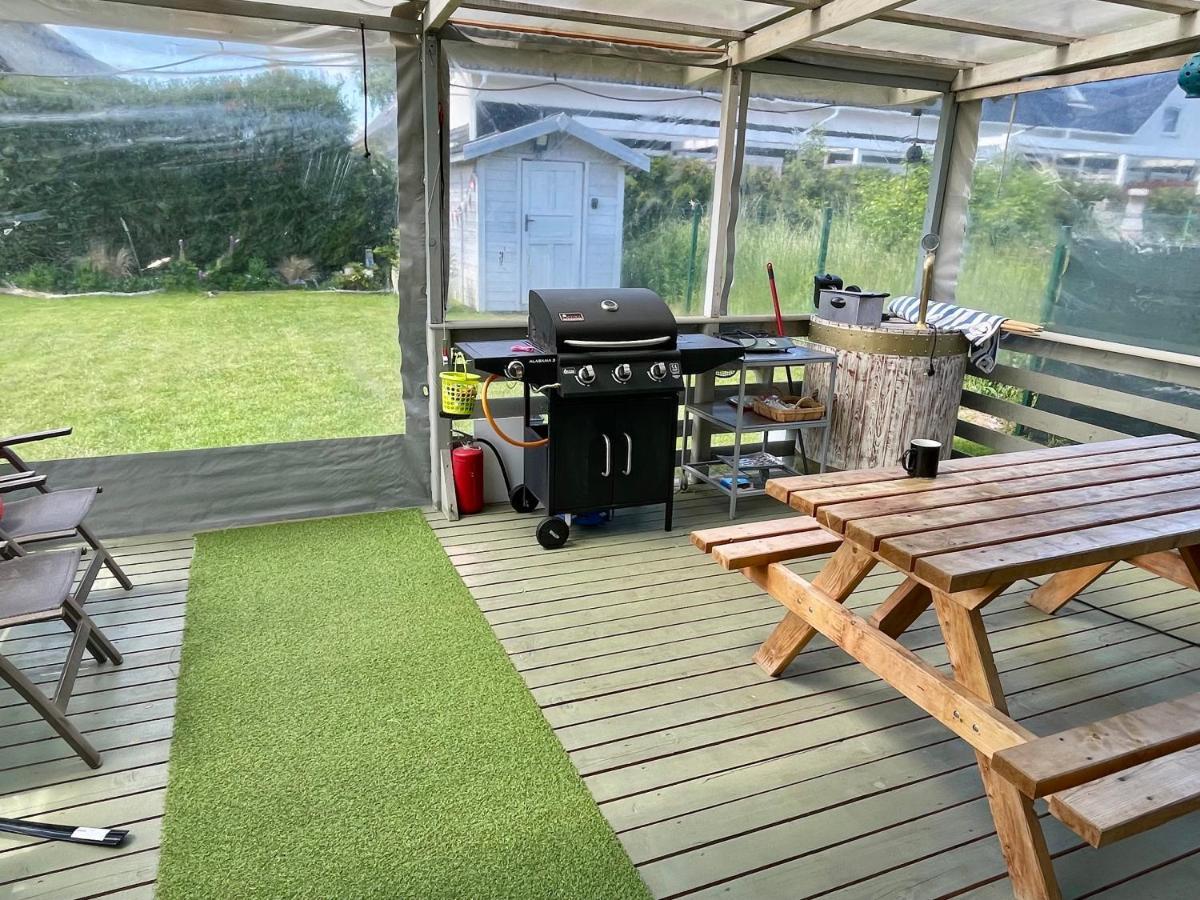 Kapitanskie Domki Trzęsacz Exteriör bild